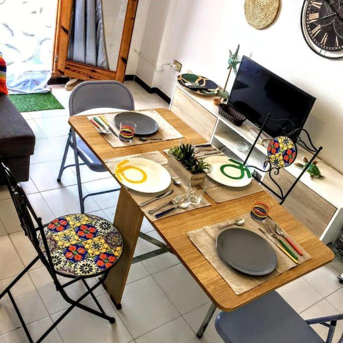 Encantador Estudio En 1ª Linea De Playa *